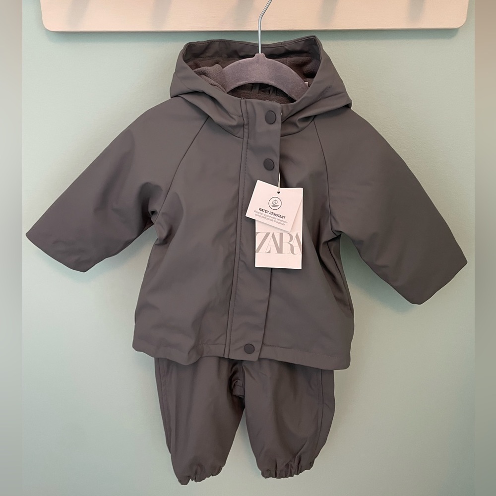 ZARA WATER RESISTANT RUBBERIZED SET - Picture 7 of 13